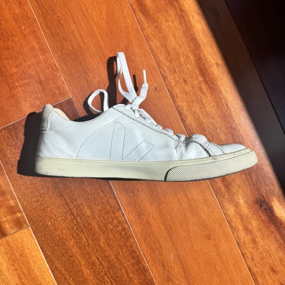 Veja Esplar Sneakers in White Natural Leather & Suede | Size 8 - Picture 8 of 12